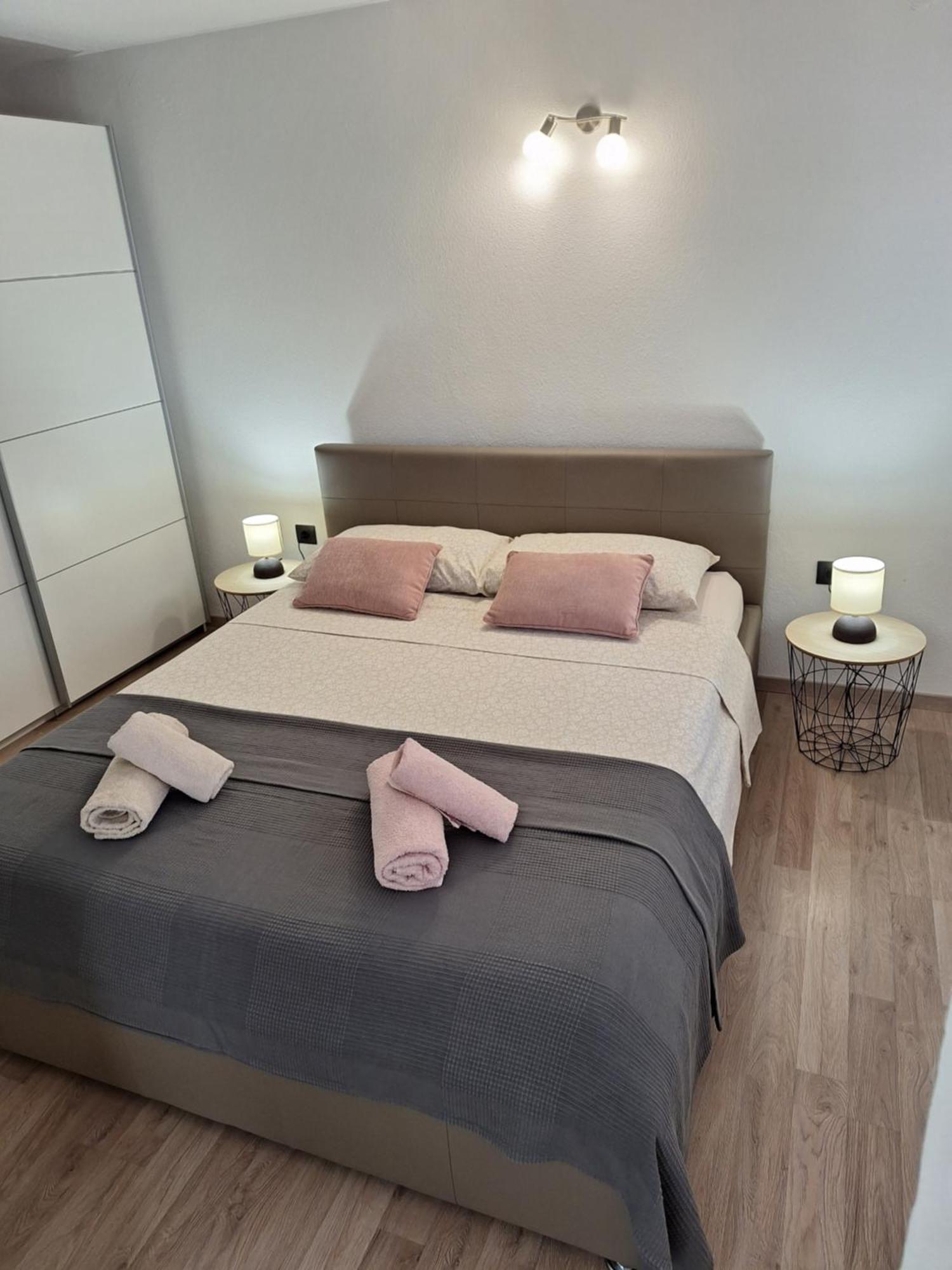 Apartment Olga Ровинь Экстерьер фото